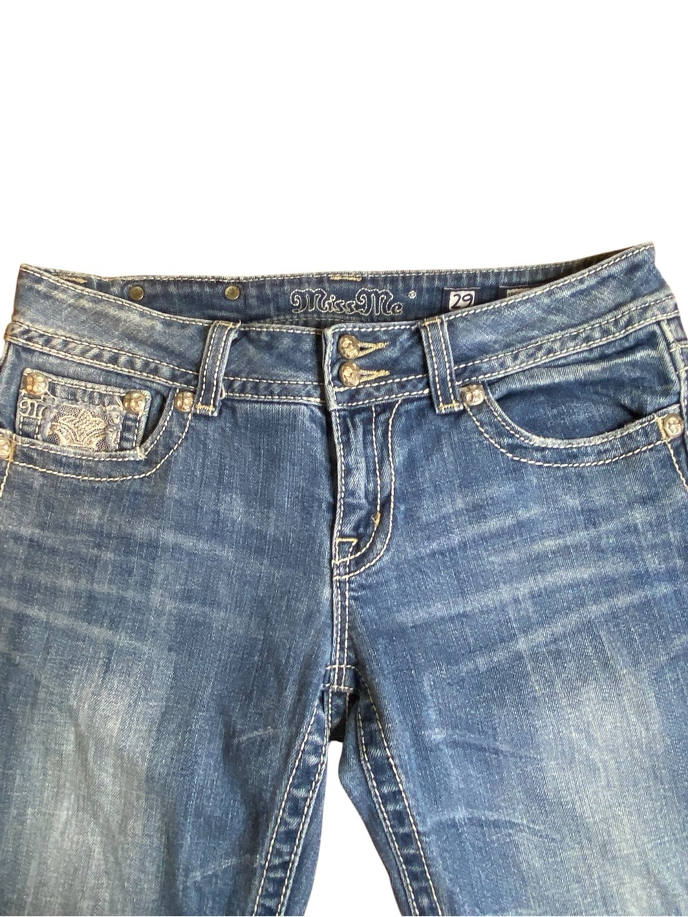 Miss Me Embellished Embroidered Capri Jeans Women’s size 29 - Picture 4 of 16